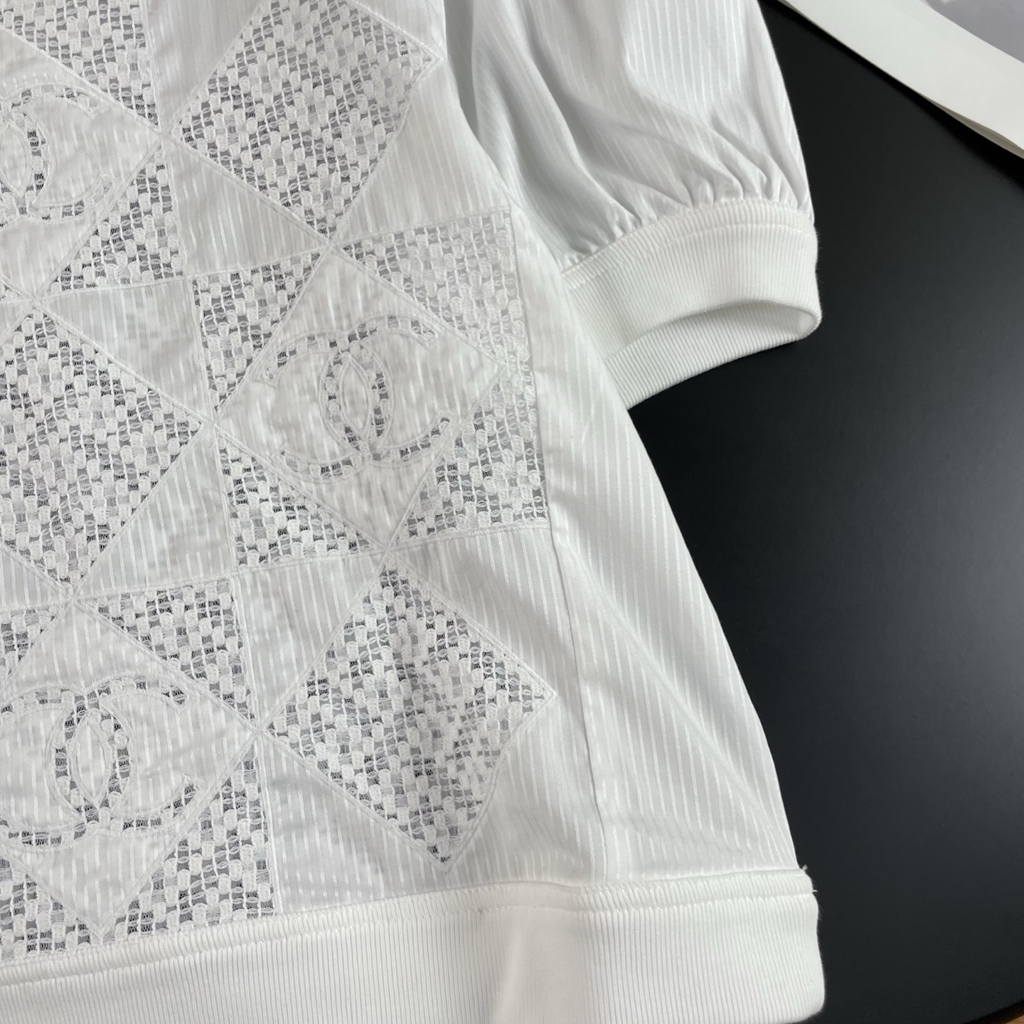 CHANE25SS Cutout Fabric Embroidery Short Sleeve Top