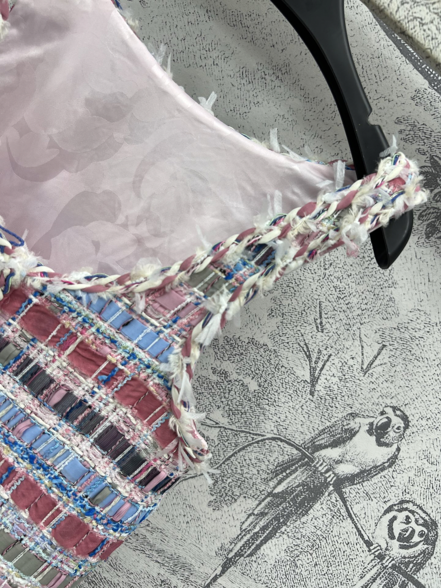 CHANE25SS Colorful Woven Tweed Vest