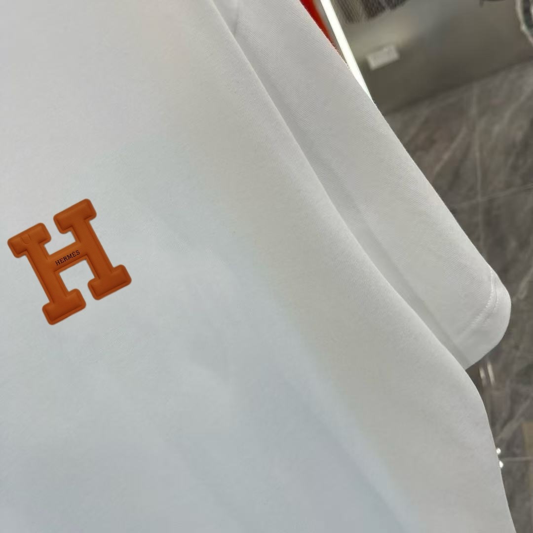 AM Small H leather label short sleeved T-shirt