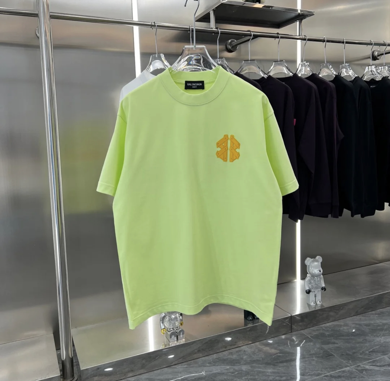 BA Back large letter short sleeved T-shirt