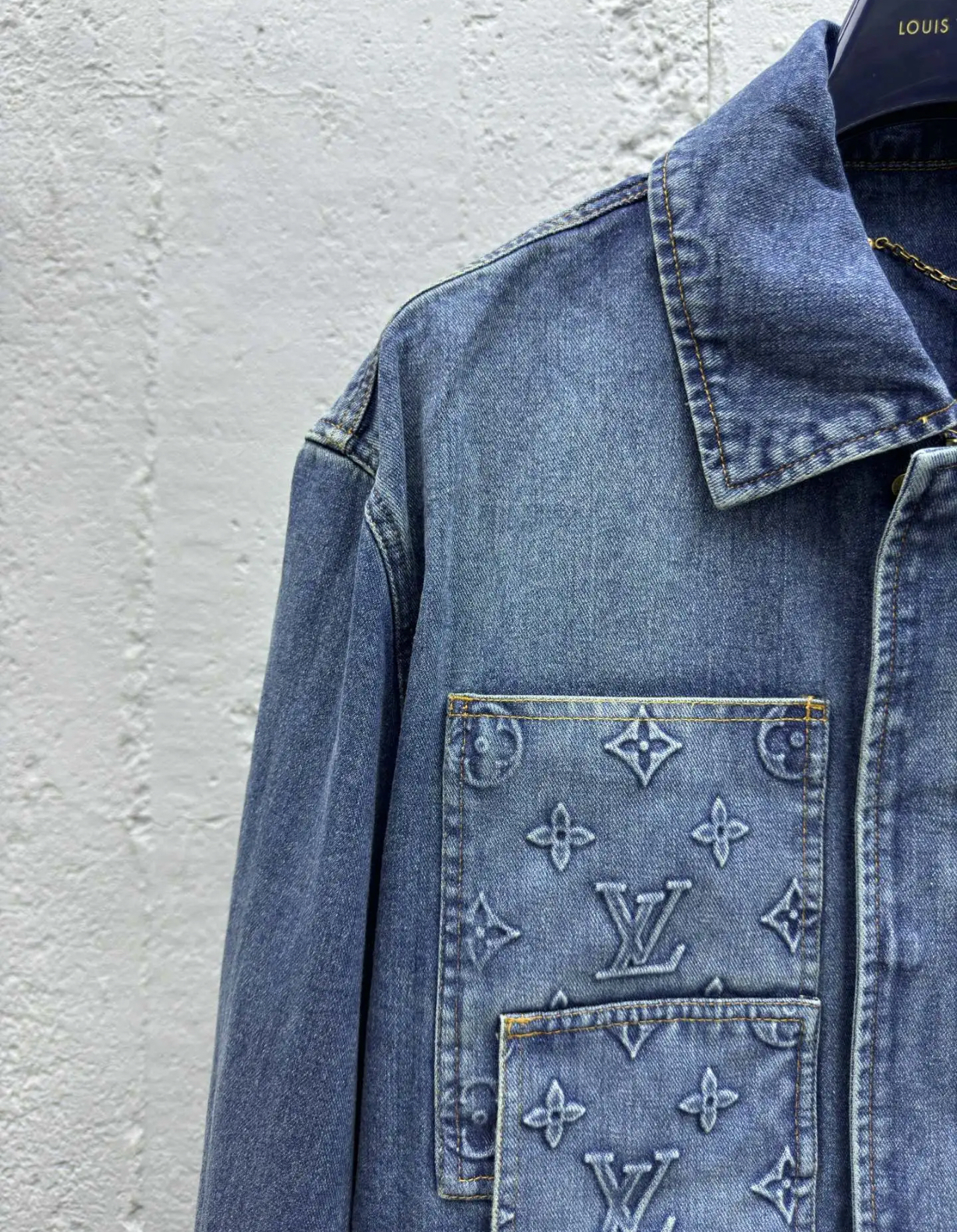 1V Pocket printed logo denim jacket