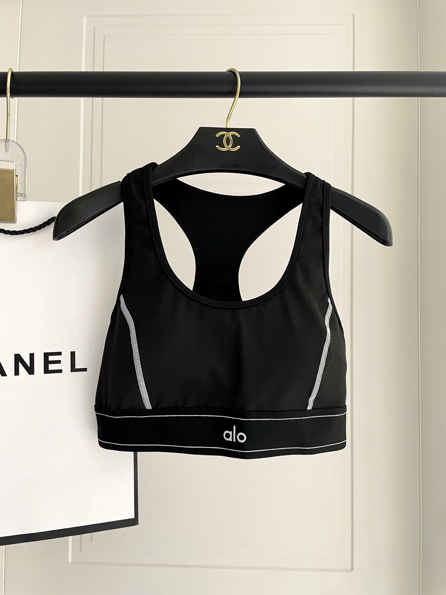 Alo Classic Two tone Yoga Set