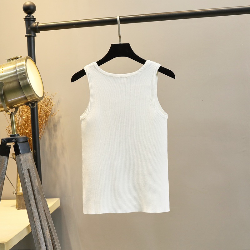 LEW Small embroidered vest