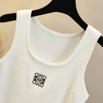 LEW Small embroidered vest