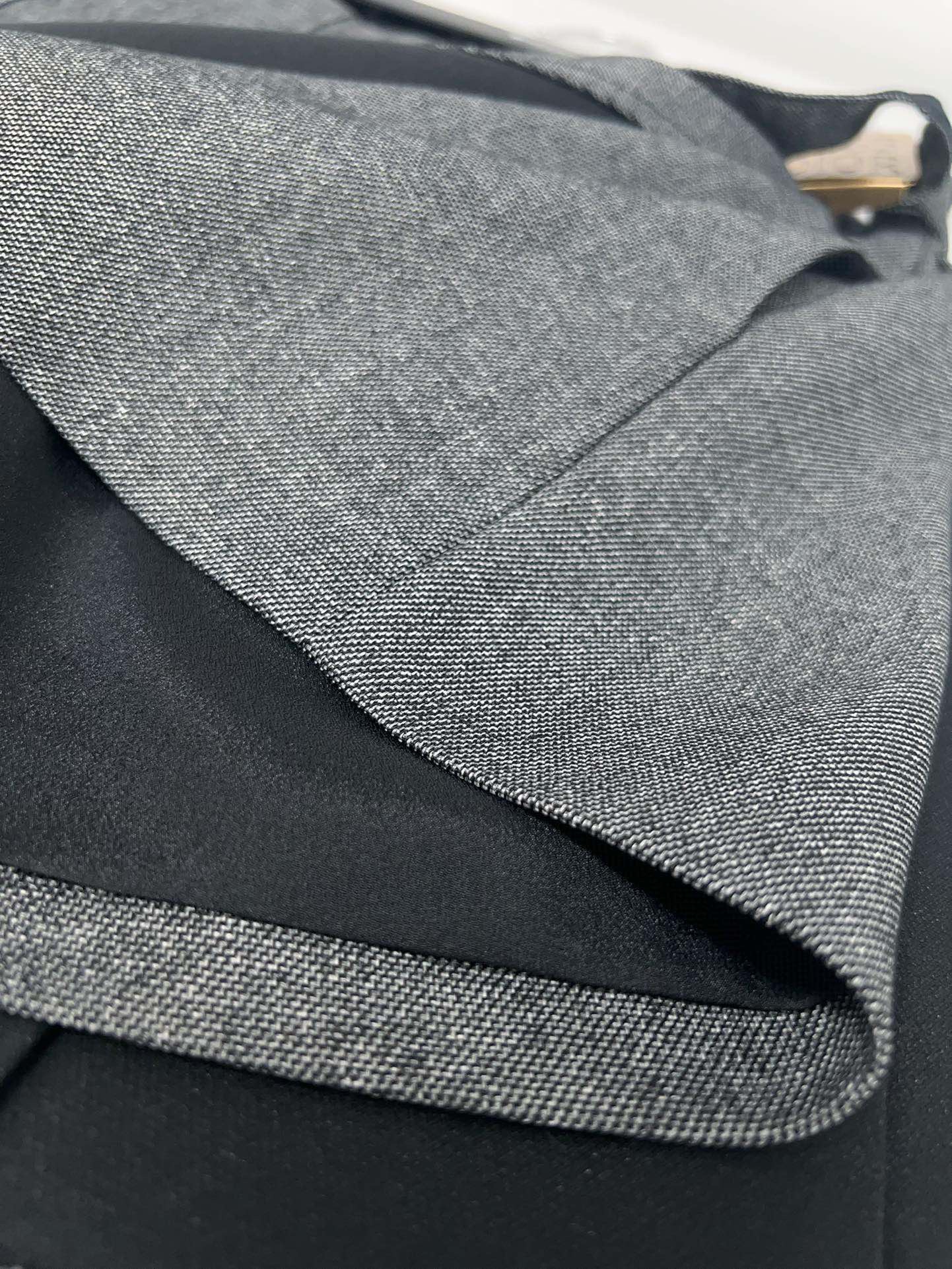 DD Butterfly belt, two pleated skirts