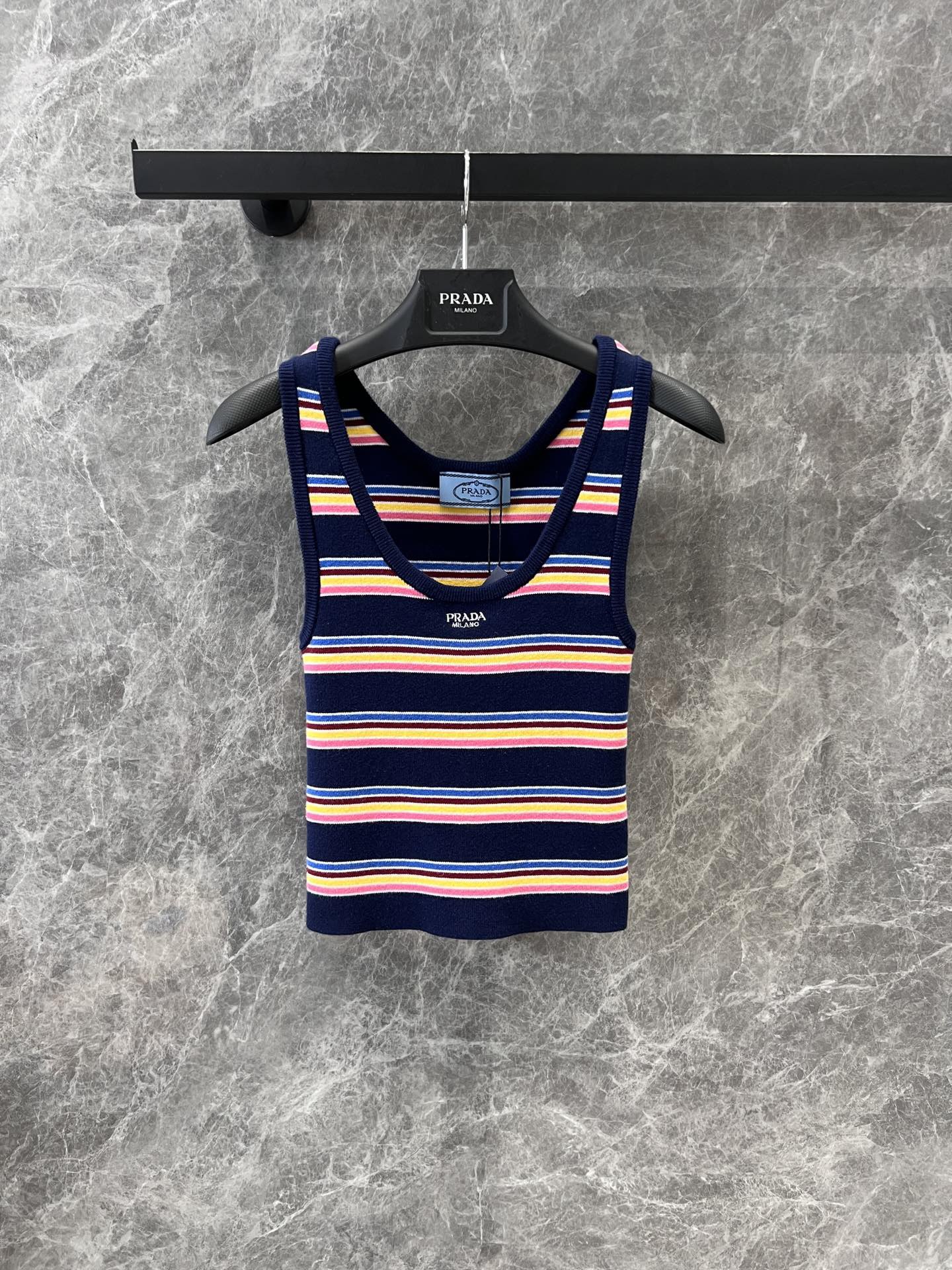 PLD V-neck color stripe knitted sling