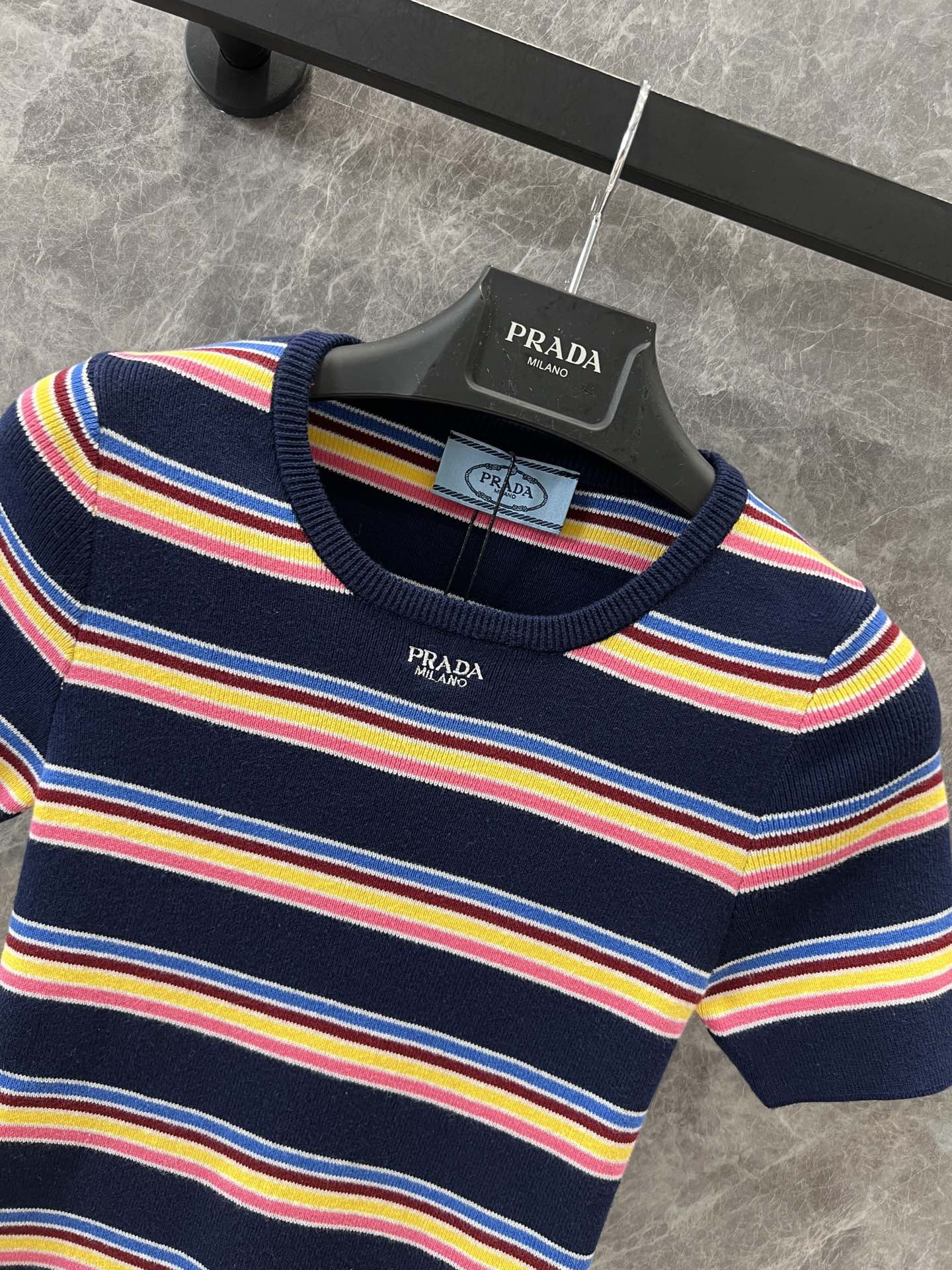 PLD 25SS Round neck color stripe knitted short sleeved shirt