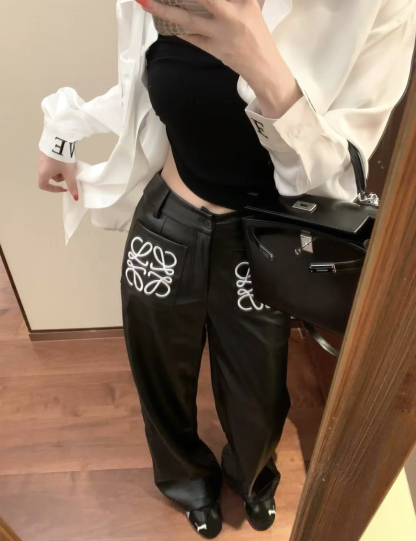 LEW Big logo long leather pants