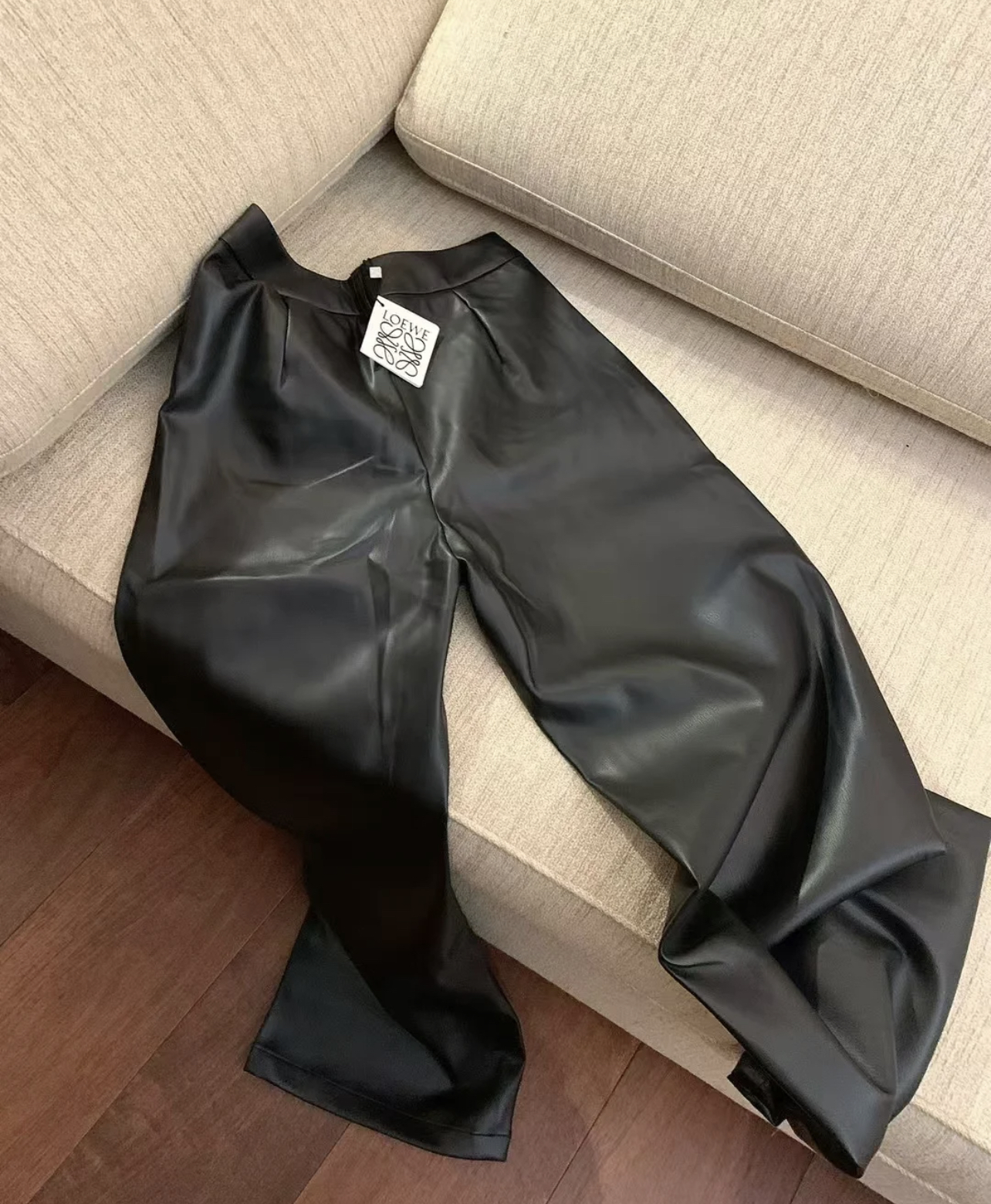 LEW Big logo long leather pants