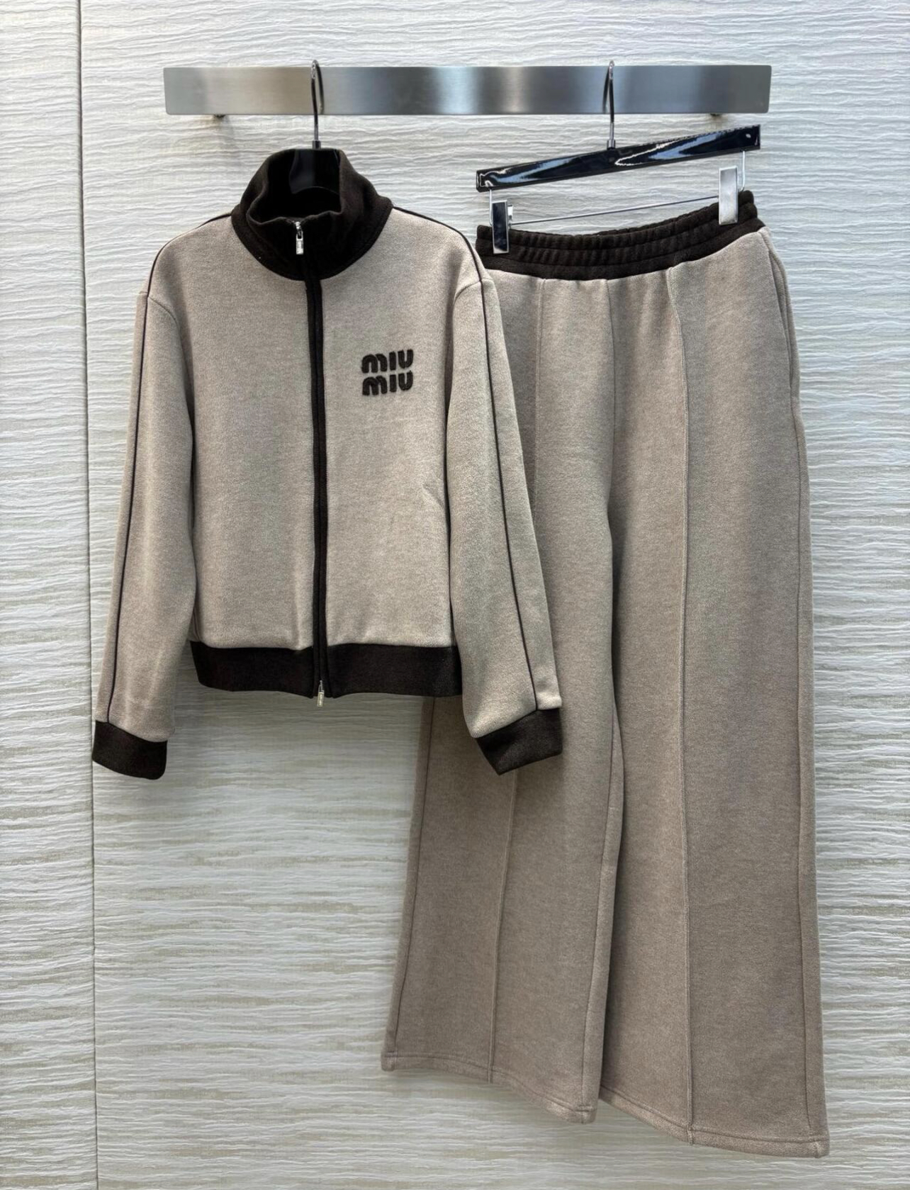 MM Khaki color blocking set