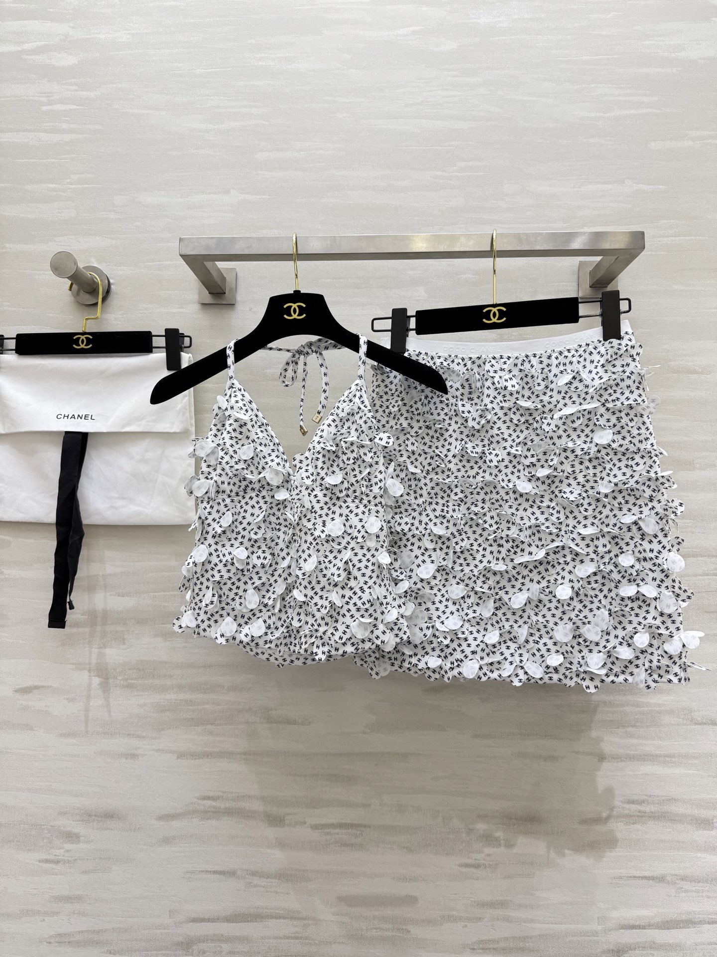 CHAN 25SS Hanging neck straps, straps, and suspenders