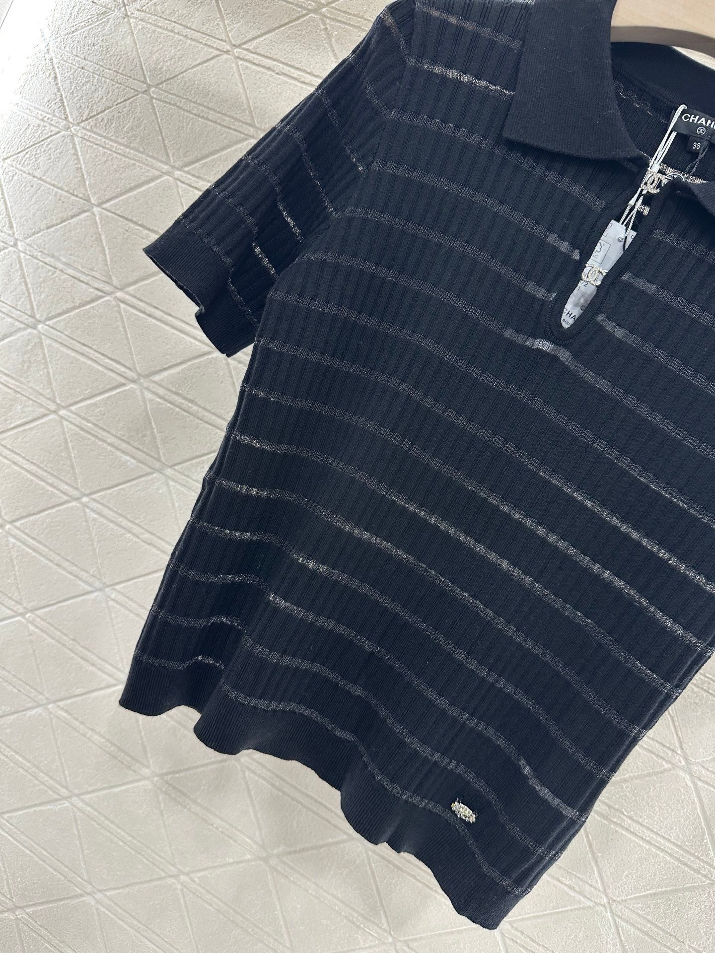 CHAN 25SS Hollow striped knitted short sleeved shirt