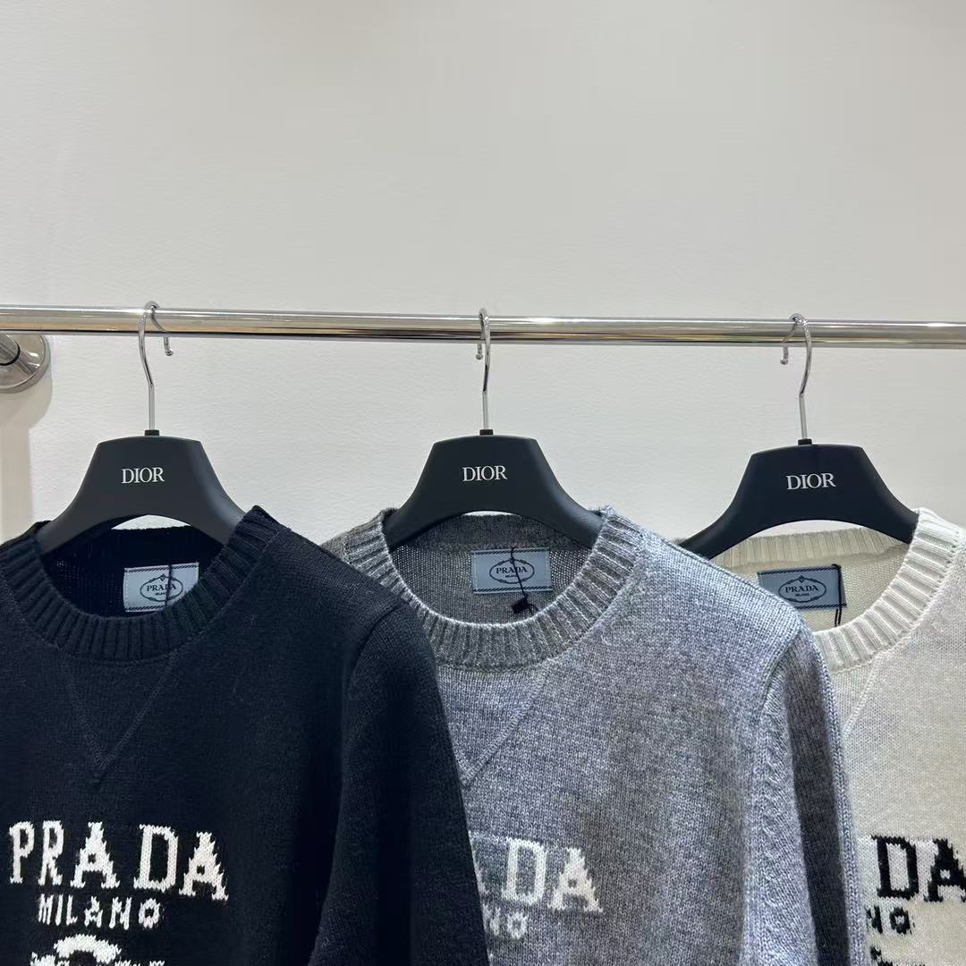 PRD Lettering Logo Pullover