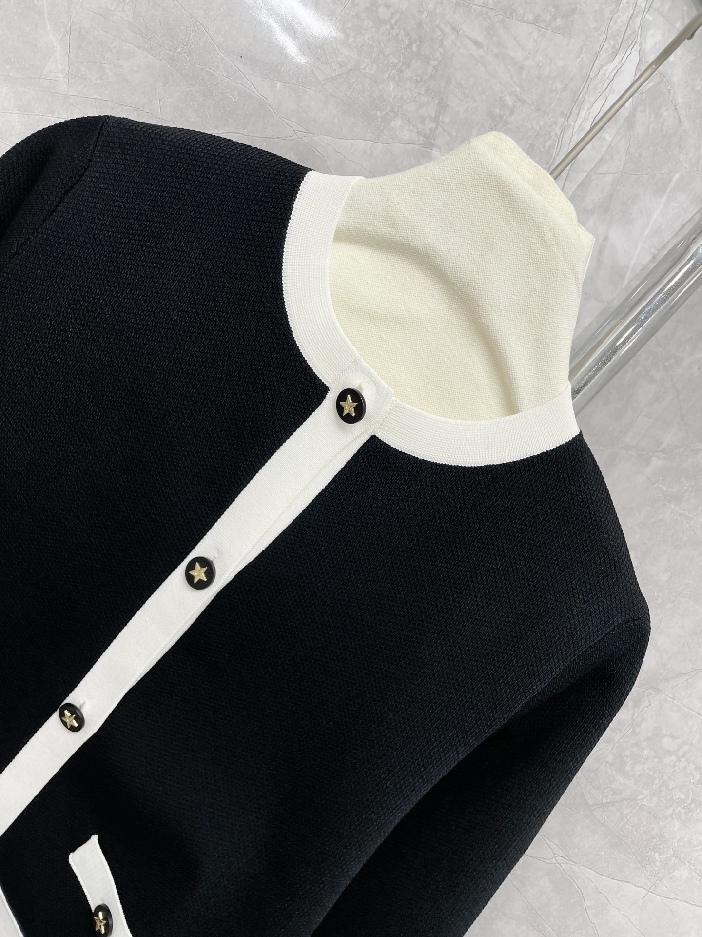 DI 2025SS Color blocked pocket knit sweater