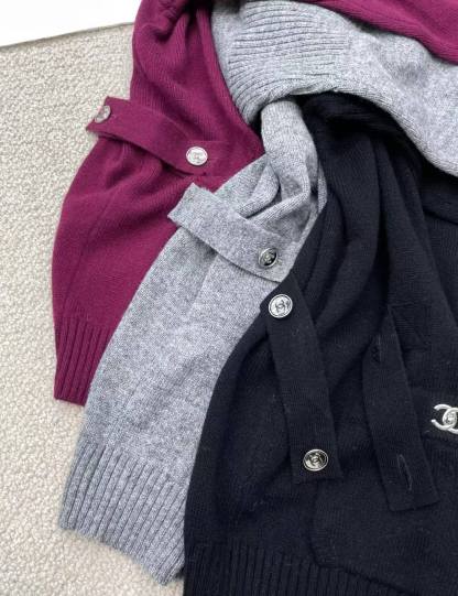 CC Metal button knitted cardigan