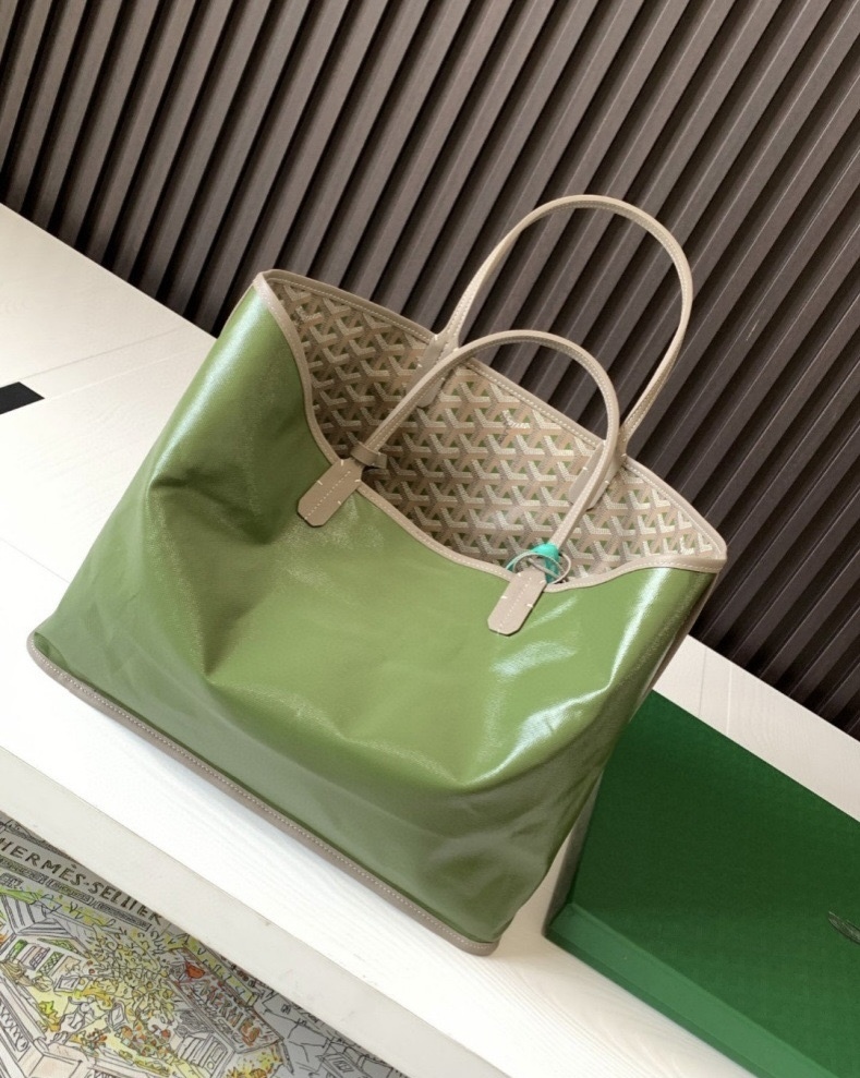goyard  tote