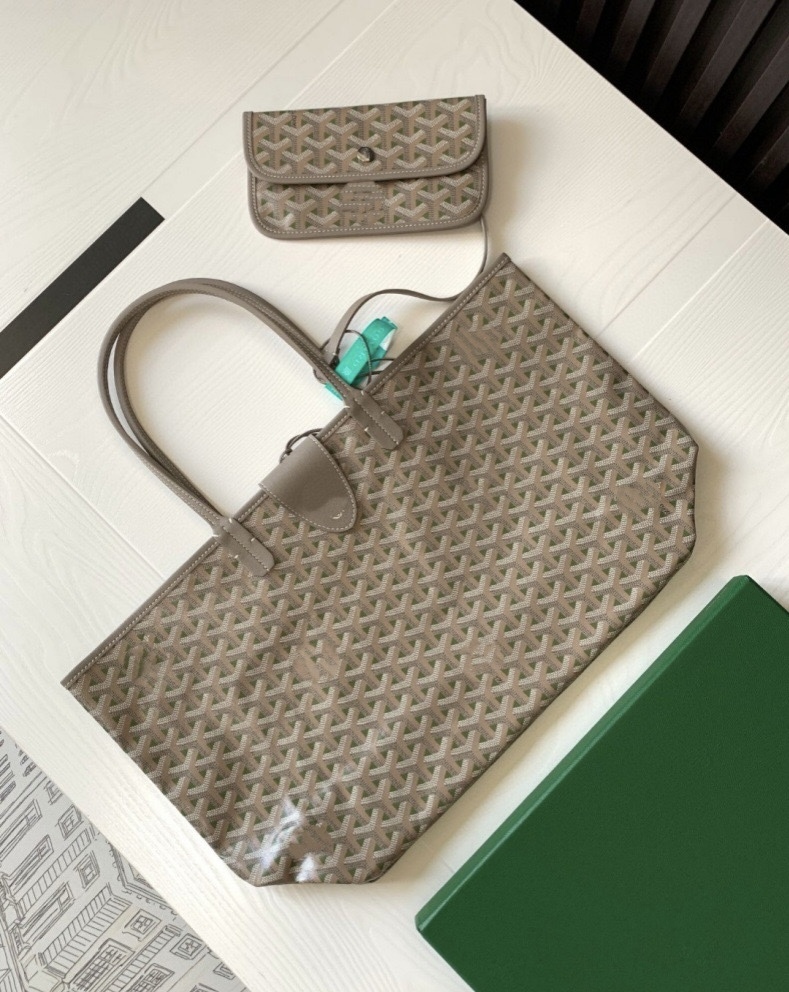 goyard  tote