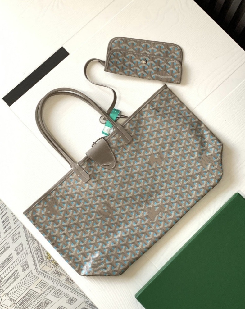 goyard  tote