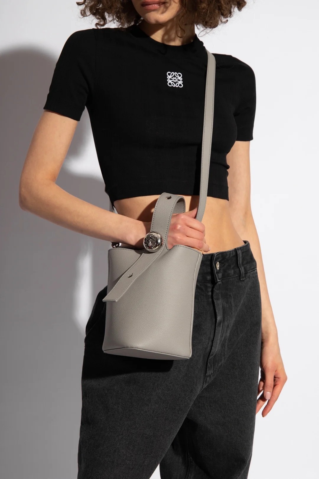 LOE Embroidered Logo Short Sleeve Knit Top