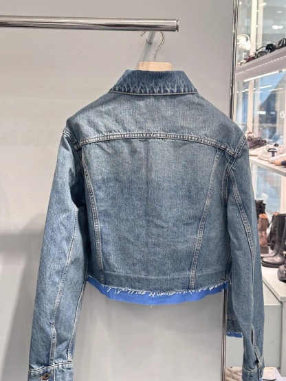 MIU new monogrammed embroidered lapel denim jacket