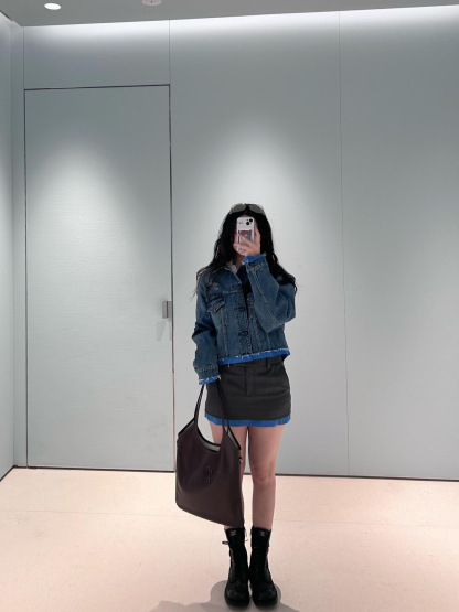 MIU new monogrammed embroidered lapel denim jacket