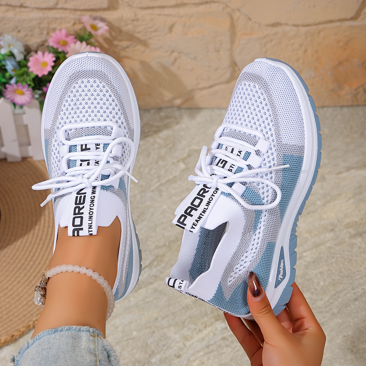 Women's Gradient Stripes Sneakers