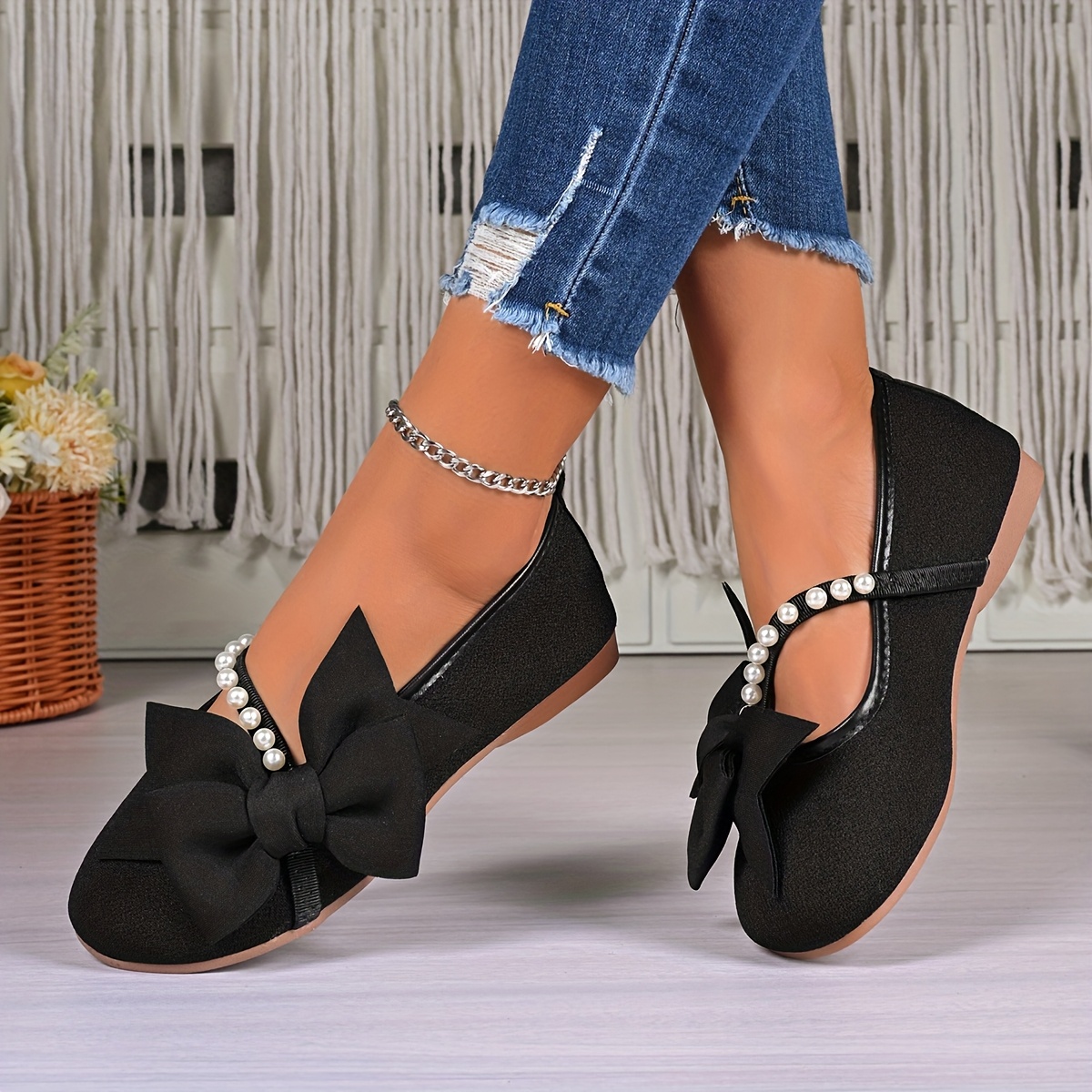 Women's Bow & Pearl Loafers