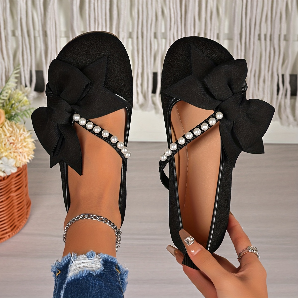 Women's Bow & Pearl Loafers