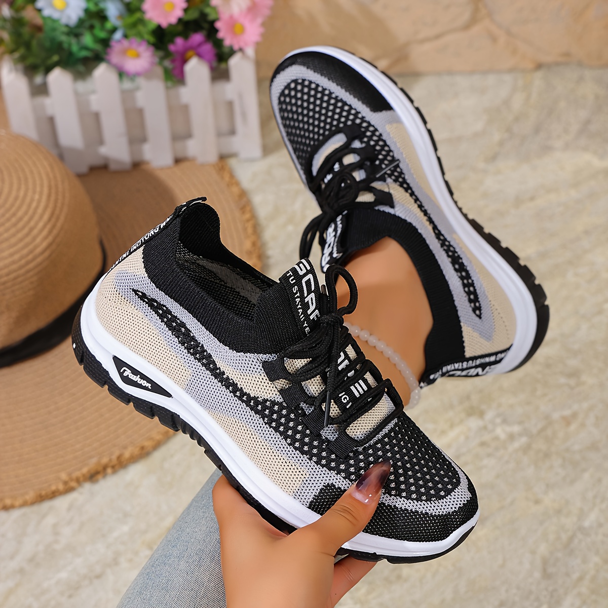 Women's Gradient Stripes Sneakers