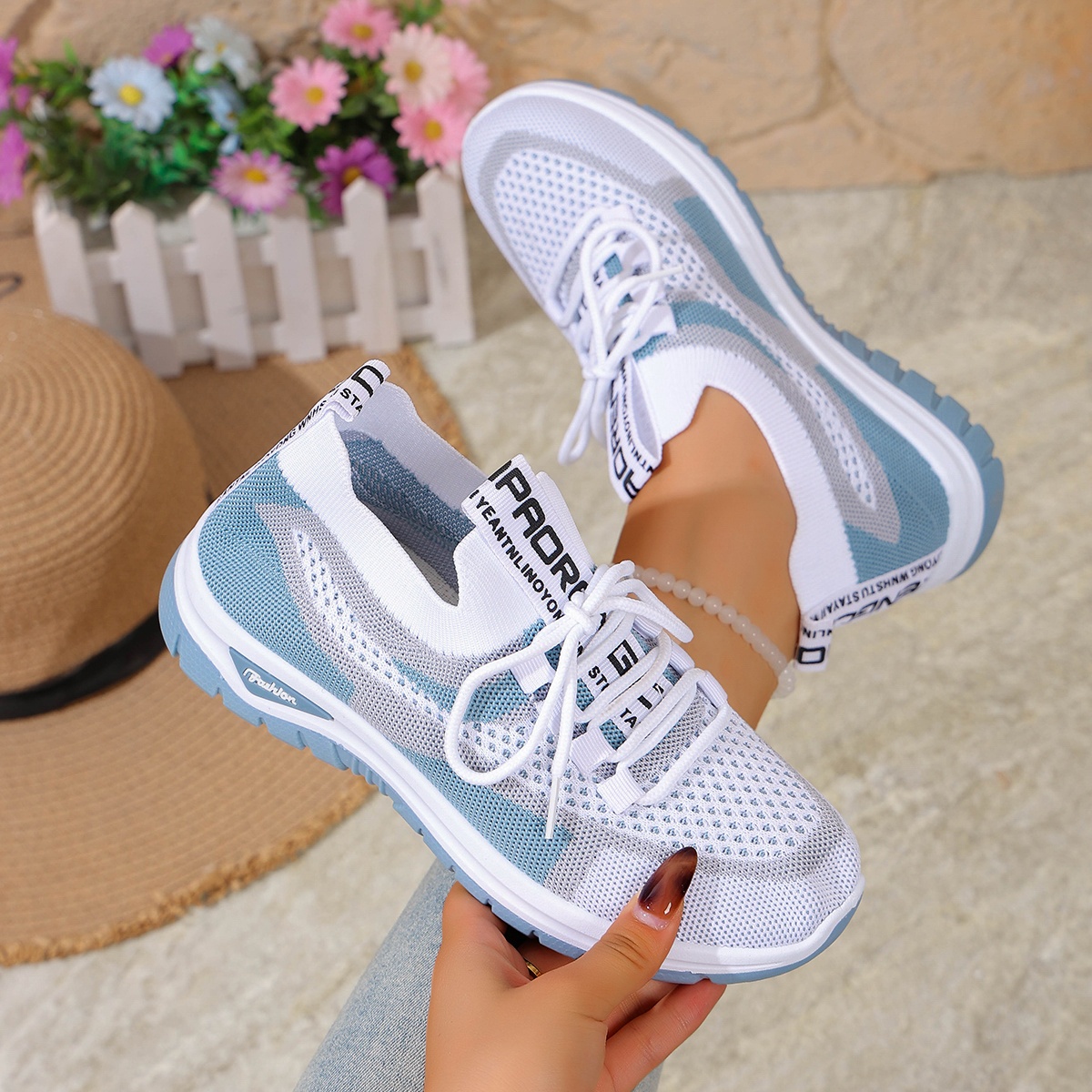 Women's Gradient Stripes Sneakers