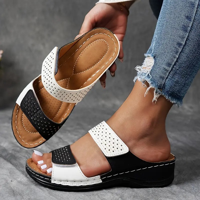 Women's Cushioned Mid-Heel Platform Sandals