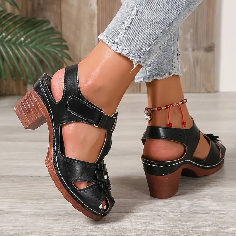 Women's Stylish Flower Chunky Heel Sandals