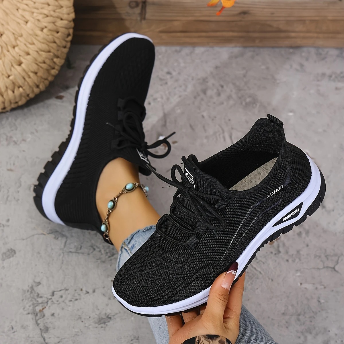 Women's Casual Lace-Up Sneakers