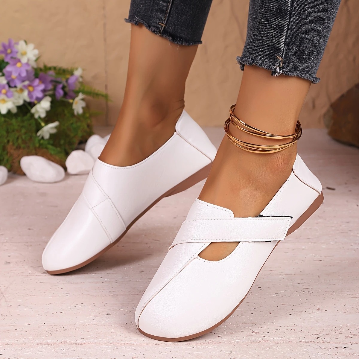 Women's Leather Velcro Comfort Shoes