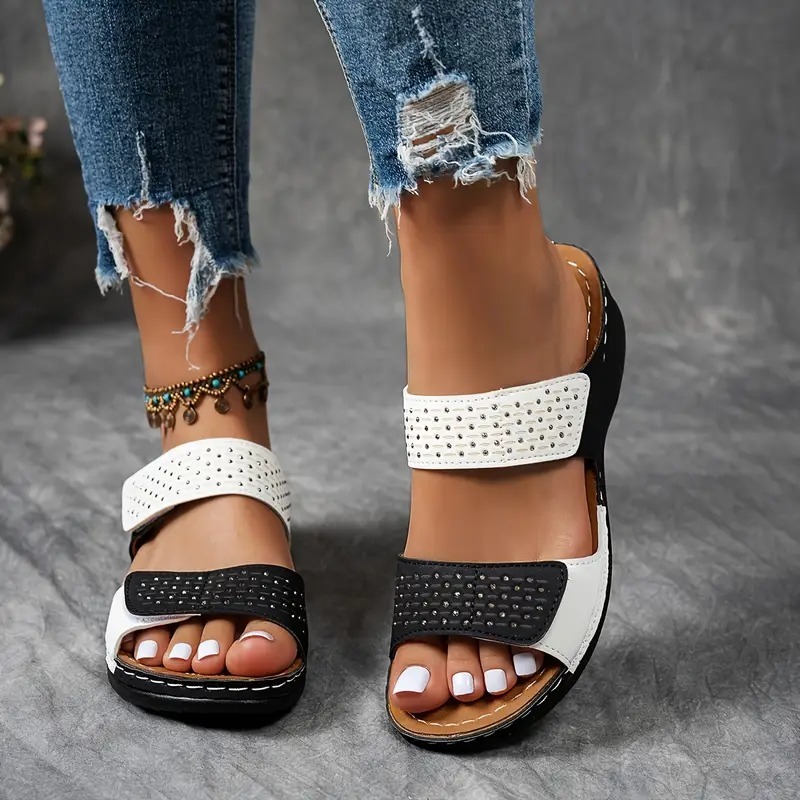 Women's Cushioned Mid-Heel Platform Sandals
