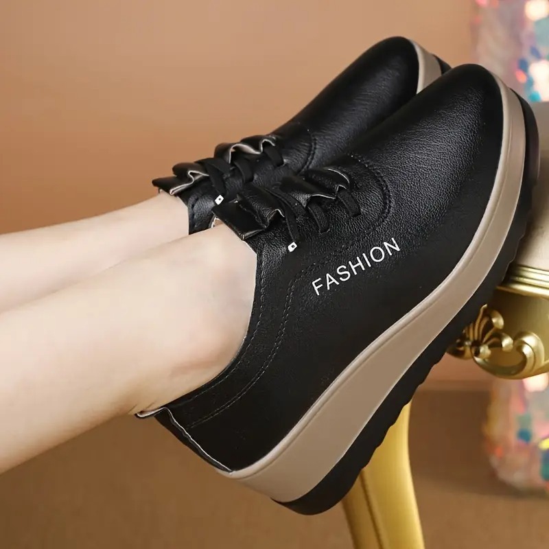 Women's Thick Cushioned Platform Sneakers