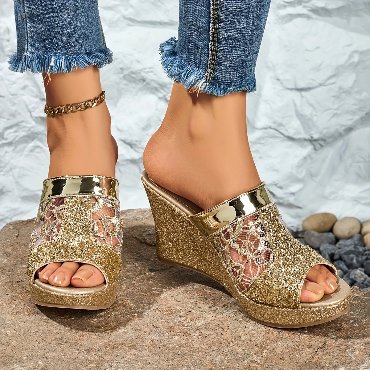 Elegant Lace Wedge Heeled Sandals