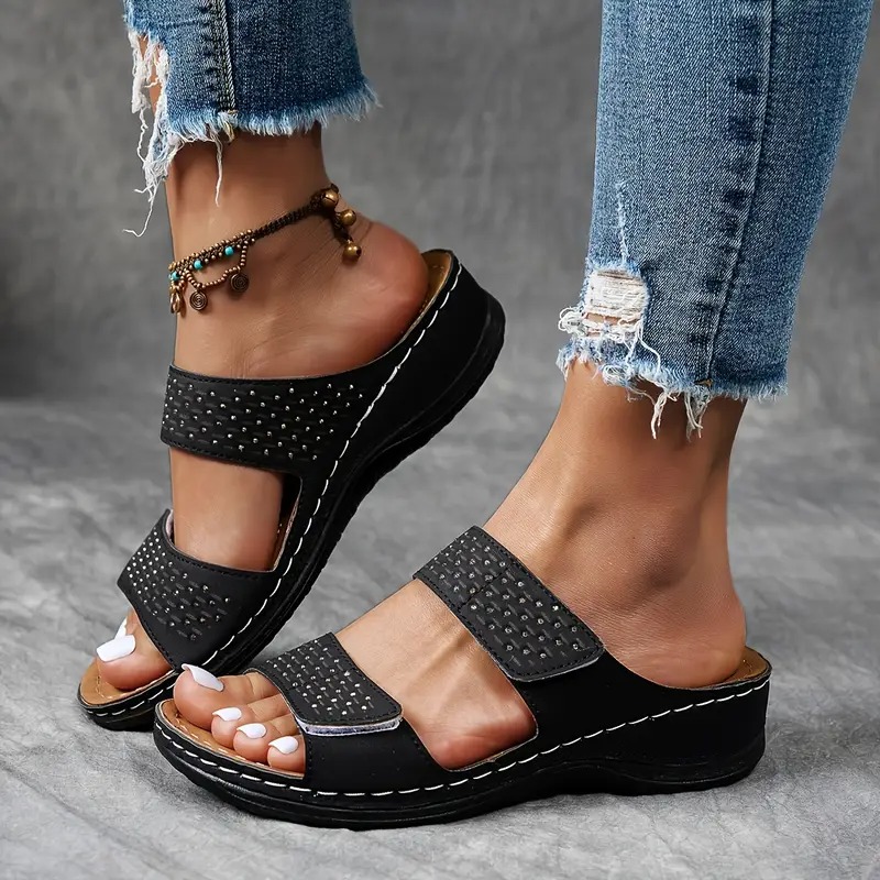 Women's Cushioned Mid-Heel Platform Sandals