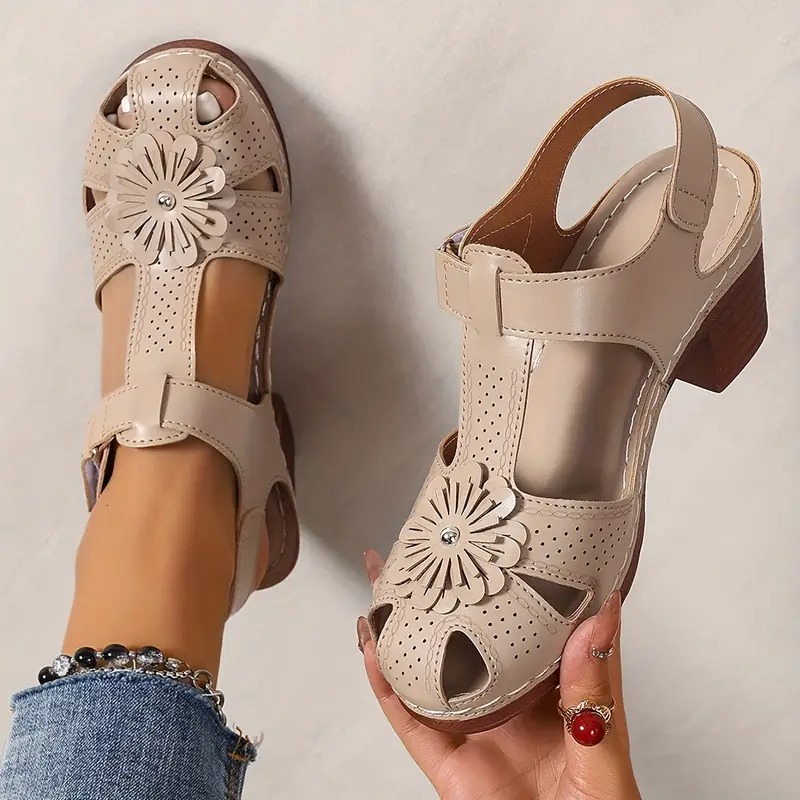 Women's Stylish Flower Chunky Heel Sandals