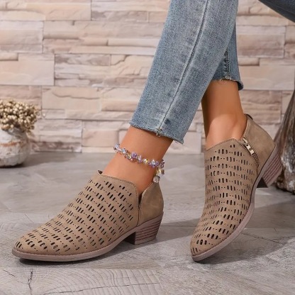 Women's Round-Toe Chelsea Boots