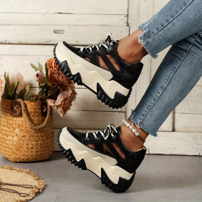 Women's Casual Lace-Up Platform Sneakers