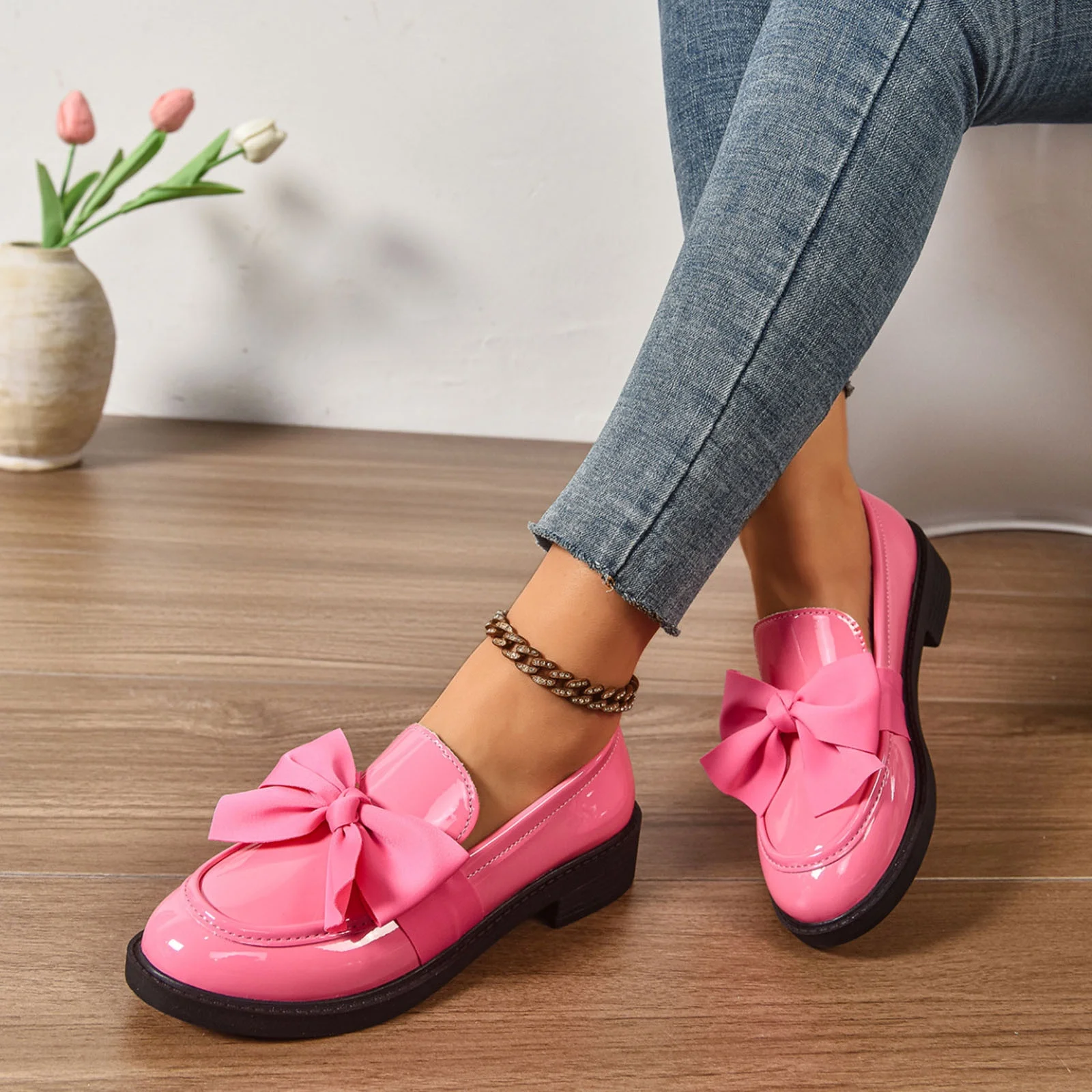 Black Ladies Casual Leather Shoes