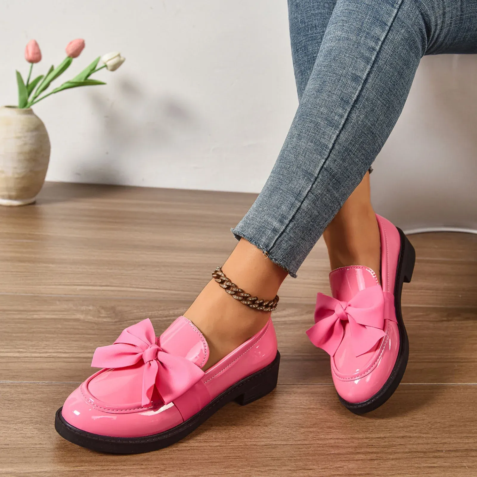 Black Ladies Casual Leather Shoes