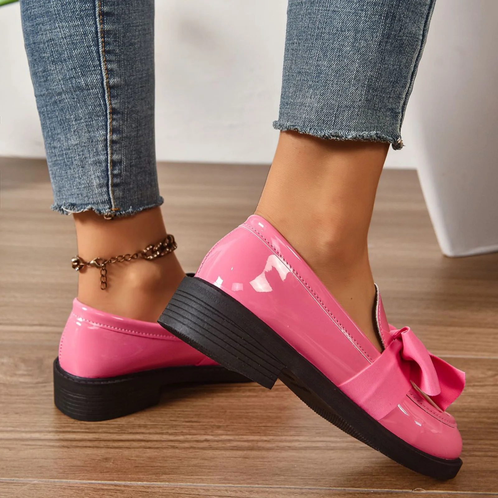 Black Ladies Casual Leather Shoes