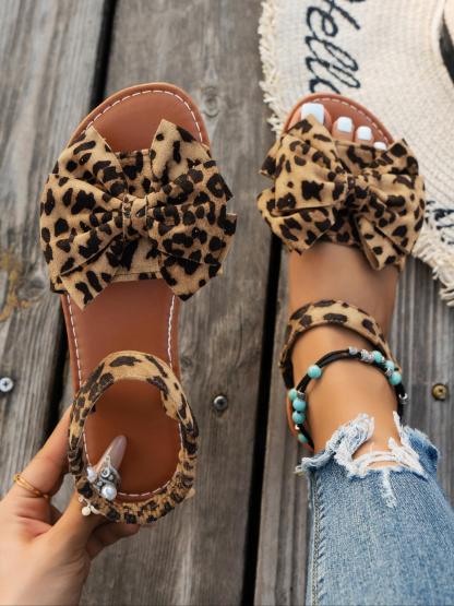 Women's Cute Bowknot Design Flat Sandal