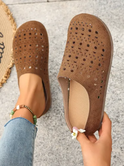 Women's Wide Fit Holes Summer Breathable Lightweight Mules