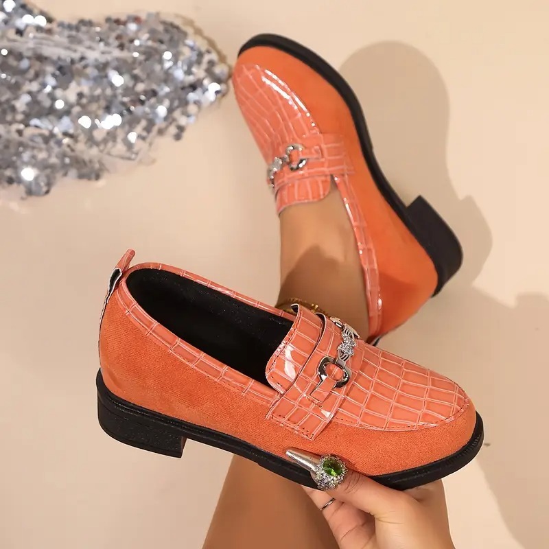 Women's Chic Metallic Chain Loafers