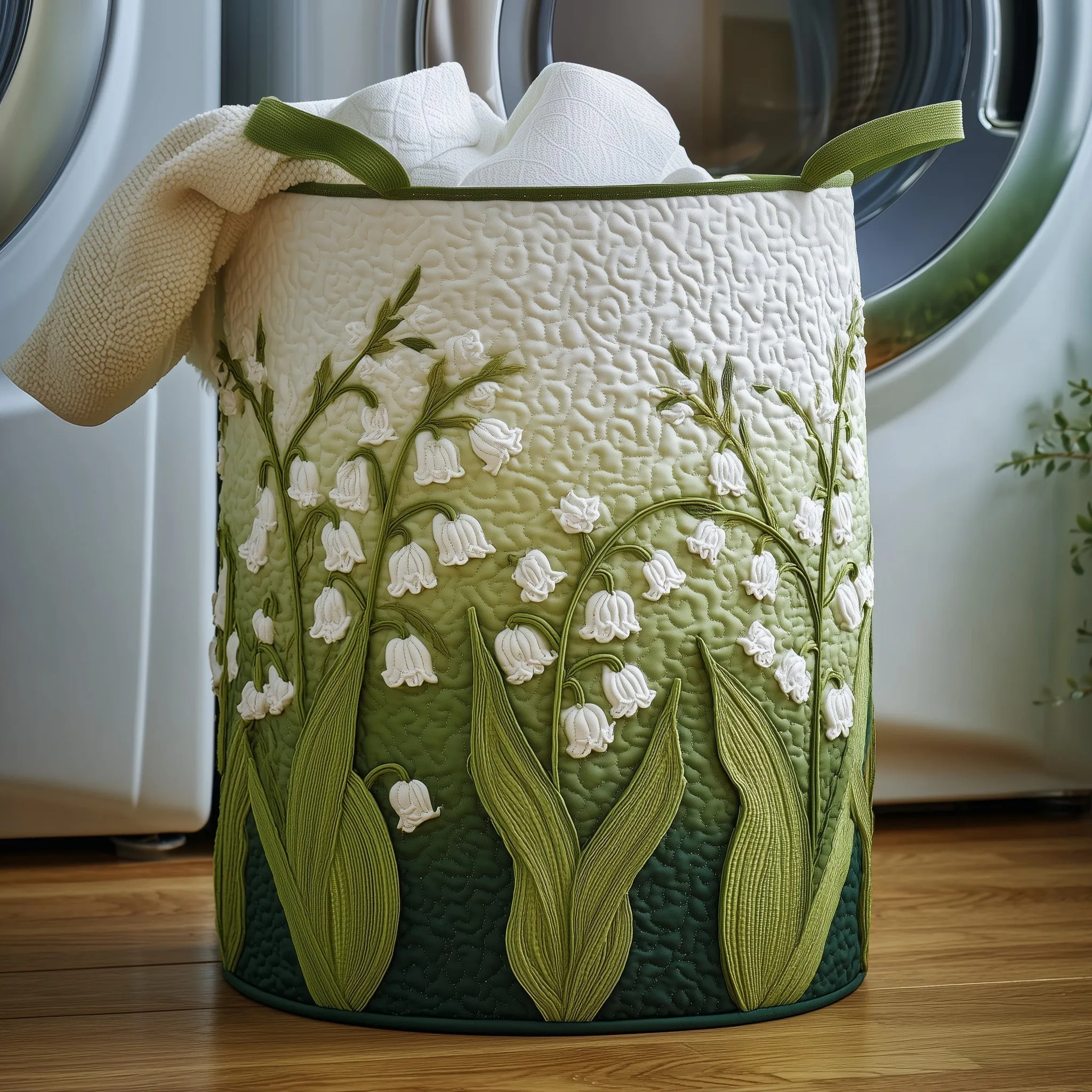 Exquisite quilted laundry basket