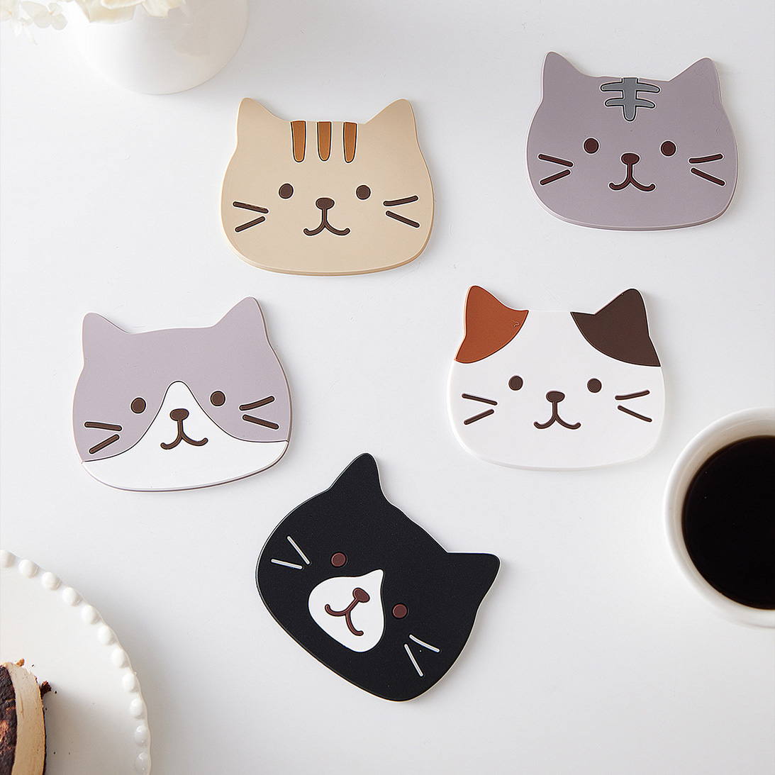 Cute cat-shaped anti-slip and heat-resistant silicone bowl mat, teacup mat, heat-insulating placemat