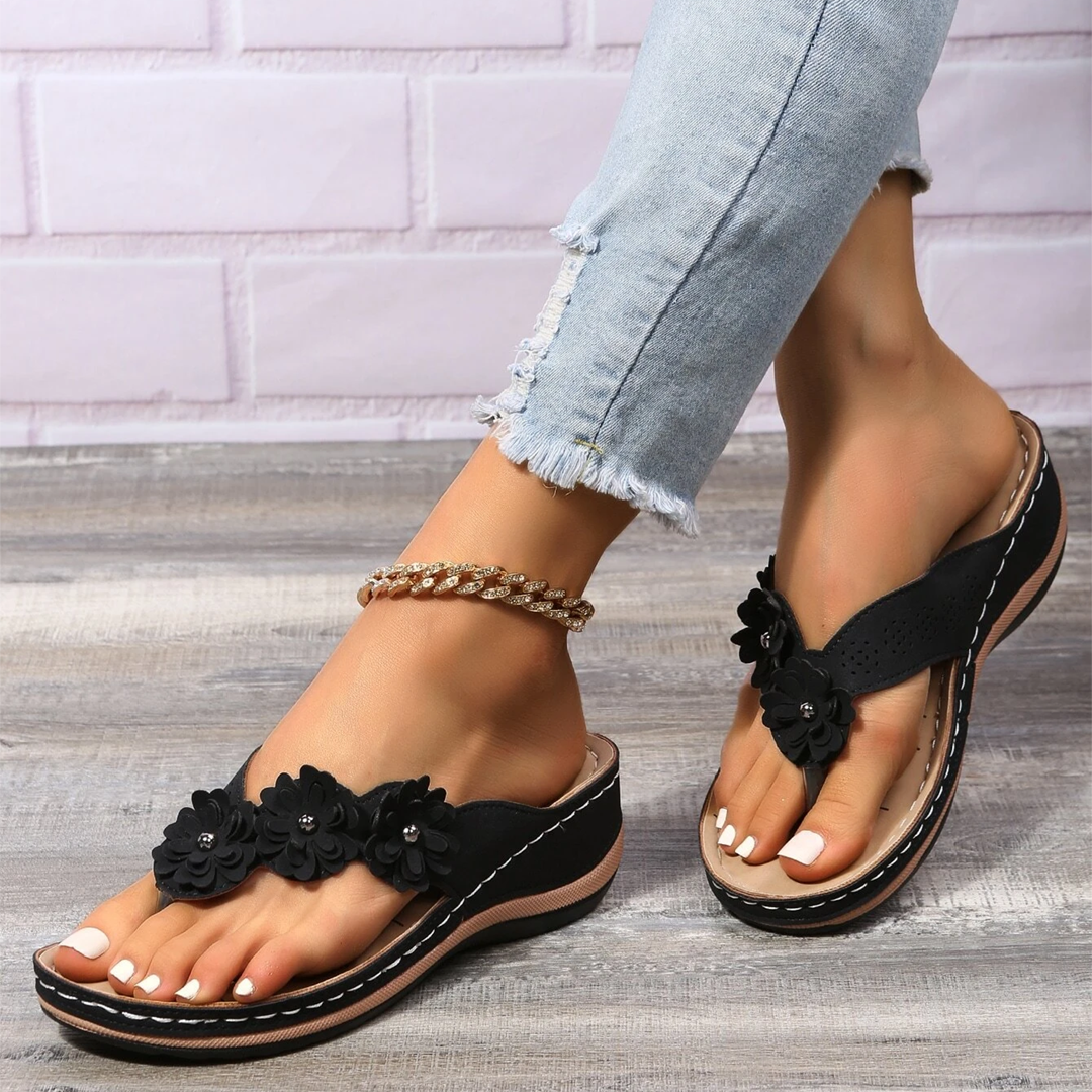 Women's Retro Studded Flowers Arch Support Wedge Flip Flops